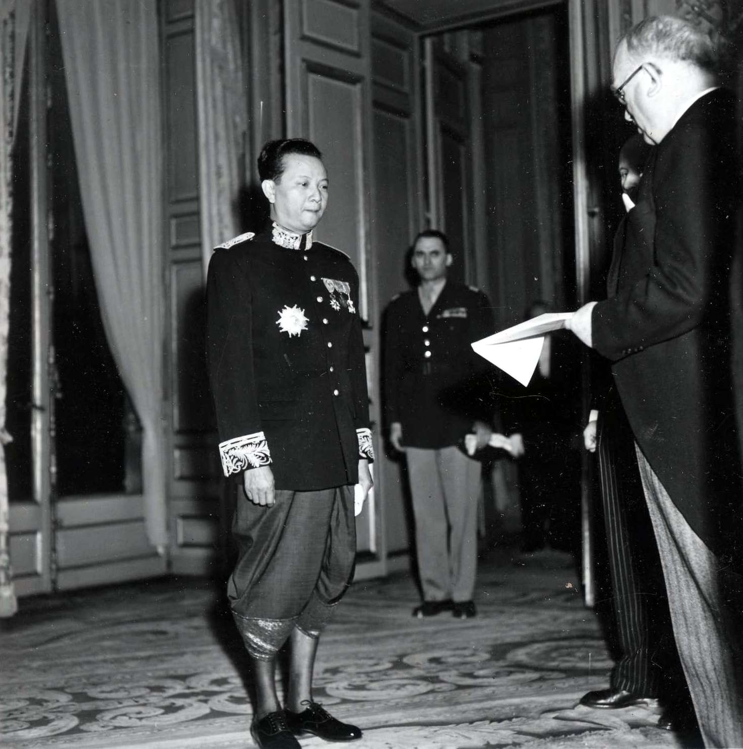 HRH Prince Monireth presents credentials to President Vincent Auriol