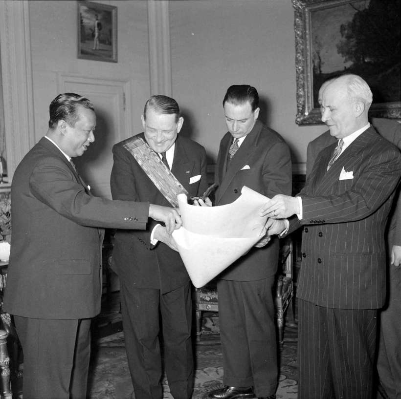 Sisowath Monipong Rene Coty 1