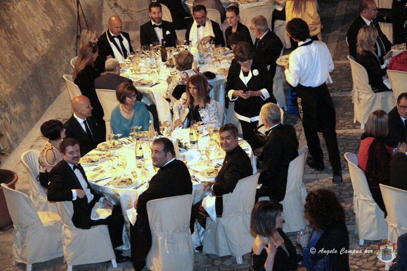 35649046_10216810811492341_3141774250675798016_o