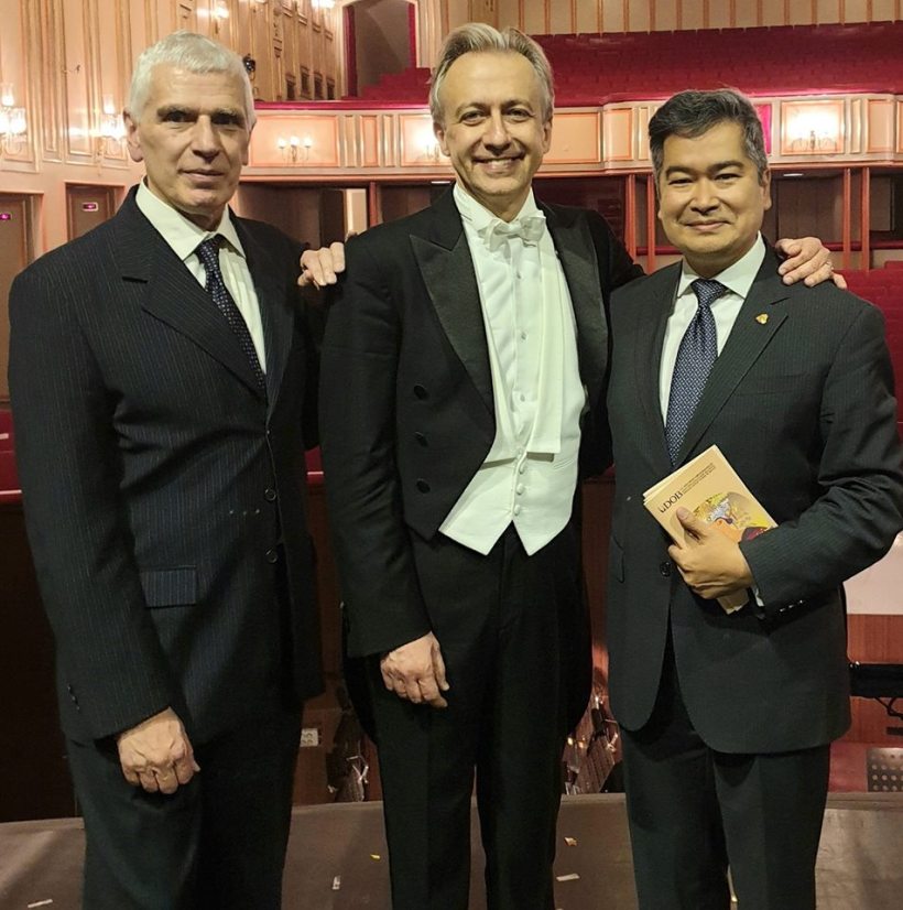 53832787_10158367584665299_639874883571941376_n