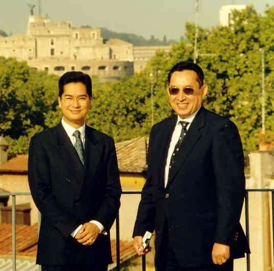 1923892_28095180298_8153_n